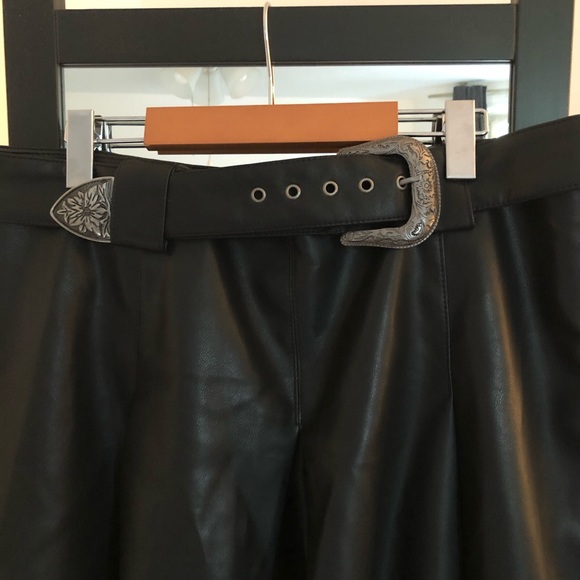 ASOS Design leather look midi skirt + western belt 🖤 black 🖤 US 10 & 12 - Picture 8 of 16